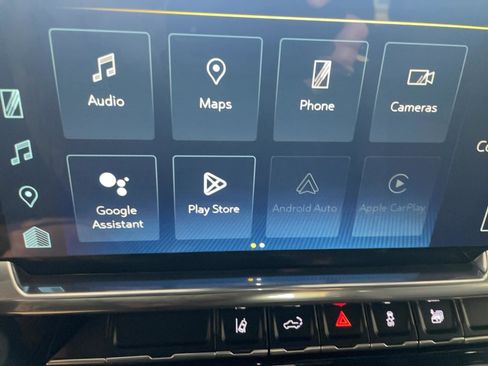 Used 2024 Chevrolet Silverado 2500 LT w/ Convenience Package image 10