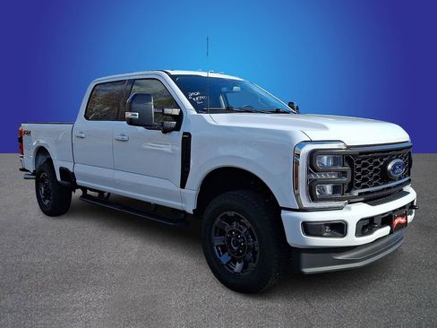 Used 2024 Ford F250 Lariat w/ Sport Appearance Package image 3