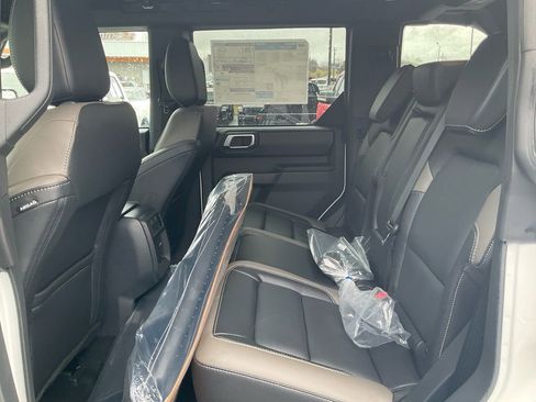 New 2026 Ford Bronco Outer Banks AWD/4WD image 14