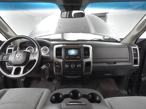 Used 2017 RAM 1500 Classic SLT image 21