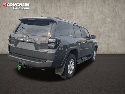 Used 2024 Toyota 4Runner SR5 Premium w/ Moonroof Package AWD/4WD image 7