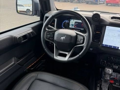 Used 2024 Ford Bronco Badlands AWD/4WD image 11