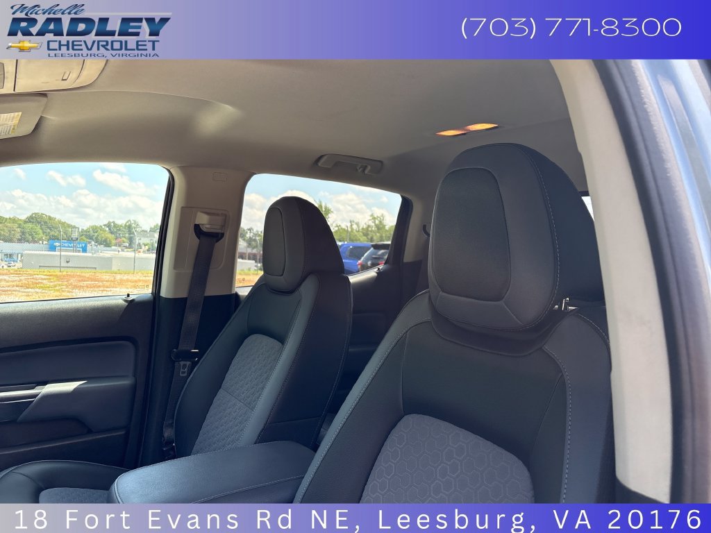 Used 2018 Chevrolet Colorado Z71 AWD/4WD image 2