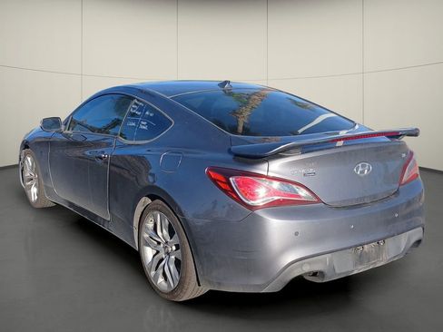 Used 2015 Hyundai Genesis 3.8 image 5