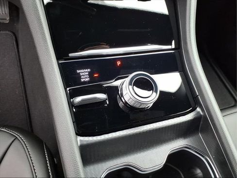 New 2025 Jeep Grand Cherokee Limited w/ Black Appearance Package image 15