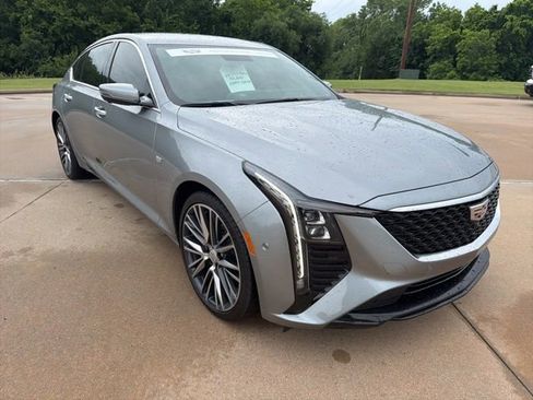 Used 2025 Cadillac CT5 Premium Luxury RWD image 7