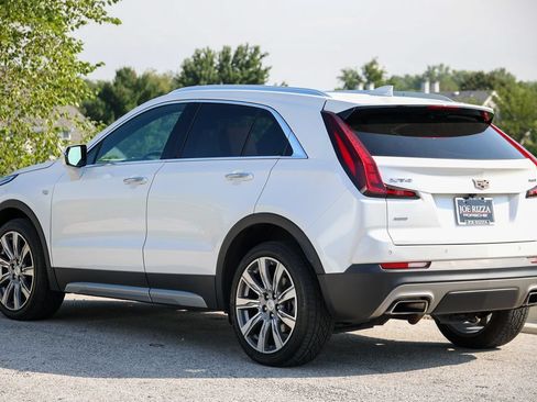 Used 2022 Cadillac XT4 Premium Luxury AWD/4WD image 3