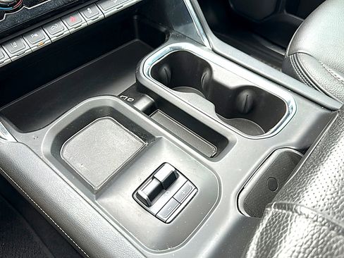 Used 2024 GMC Sierra 2500 Denali AWD/4WD image 35
