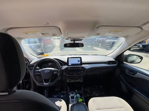 Certified 2022 Ford Escape SE w/ Convenience Package AWD/4WD image 18