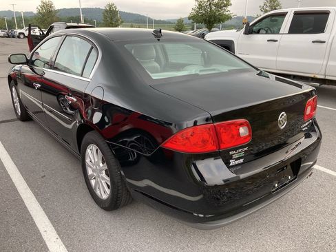 Used 2011 Buick Lucerne CXL w/ Driver Confidence Package FWD image 5