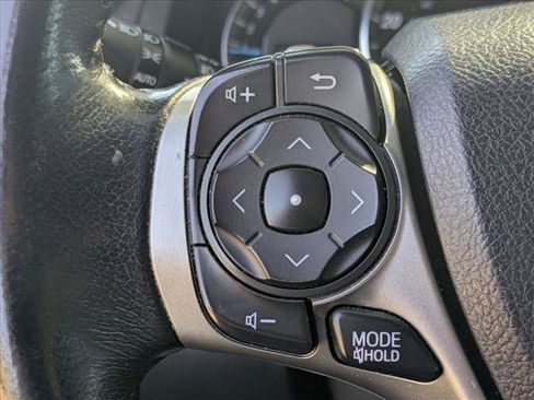 Used 2014 Toyota Camry SE FWD image 15