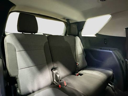 Used 2021 Chevrolet Traverse LT AWD/4WD image 28