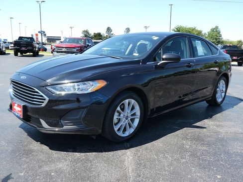 Used 2020 Ford Fusion SE FWD image 8