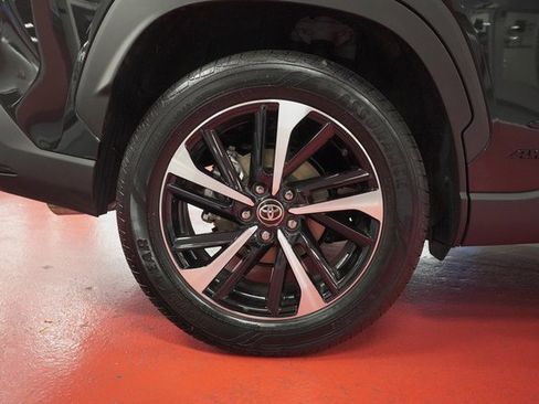 Certified 2024 Toyota Corolla Cross XSE image 39