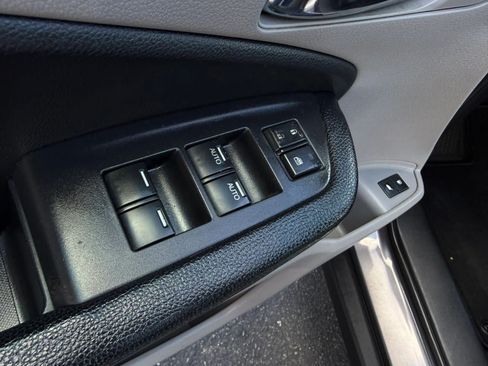 Used 2017 Honda Pilot Touring image 37
