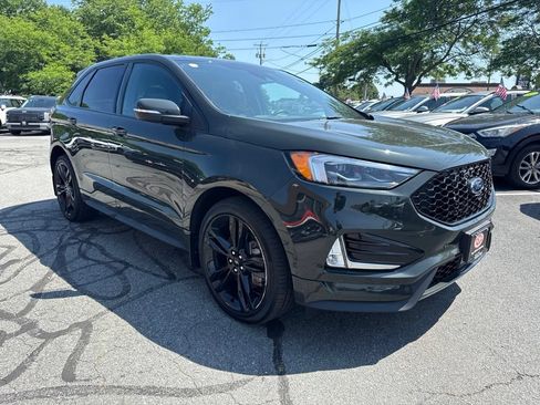 Used 2022 Ford Edge ST w/ Equipment Group 401A AWD/4WD image 3