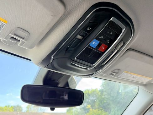 Used 2022 Jeep Grand Cherokee L Laredo w/ Luxury Tech Group I AWD/4WD image 23