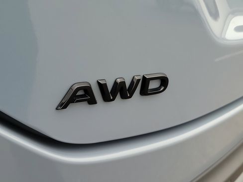 Used 2024 Honda Pilot TrailSport image 7