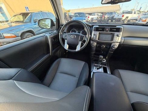 Used 2019 Toyota 4Runner SR5 Premium AWD/4WD image 23
