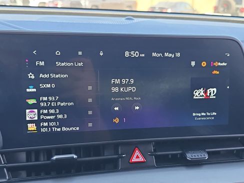 Used 2025 Kia Sportage EX w/ Premium Package FWD image 20