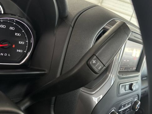 Used 2021 Chevrolet Silverado 2500 Custom w/ Custom Value Package image 22