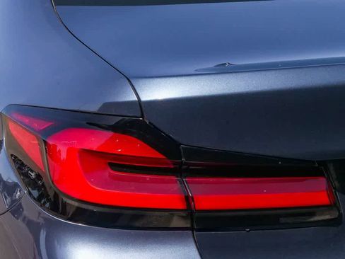 Used 2023 BMW 530e 530e w/ M Sport Package image 10