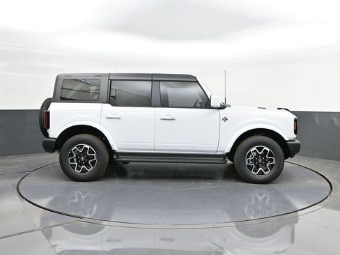 New 2025 Ford Bronco Outer Banks image 25