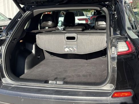 Used 2020 Jeep Cherokee Trailhawk w/ Comfort/Convenience Group image 25