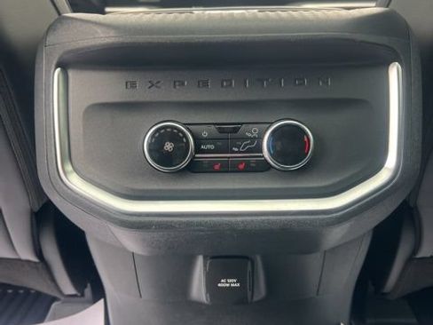 Used 2025 Ford Expedition Tremor AWD/4WD image 20
