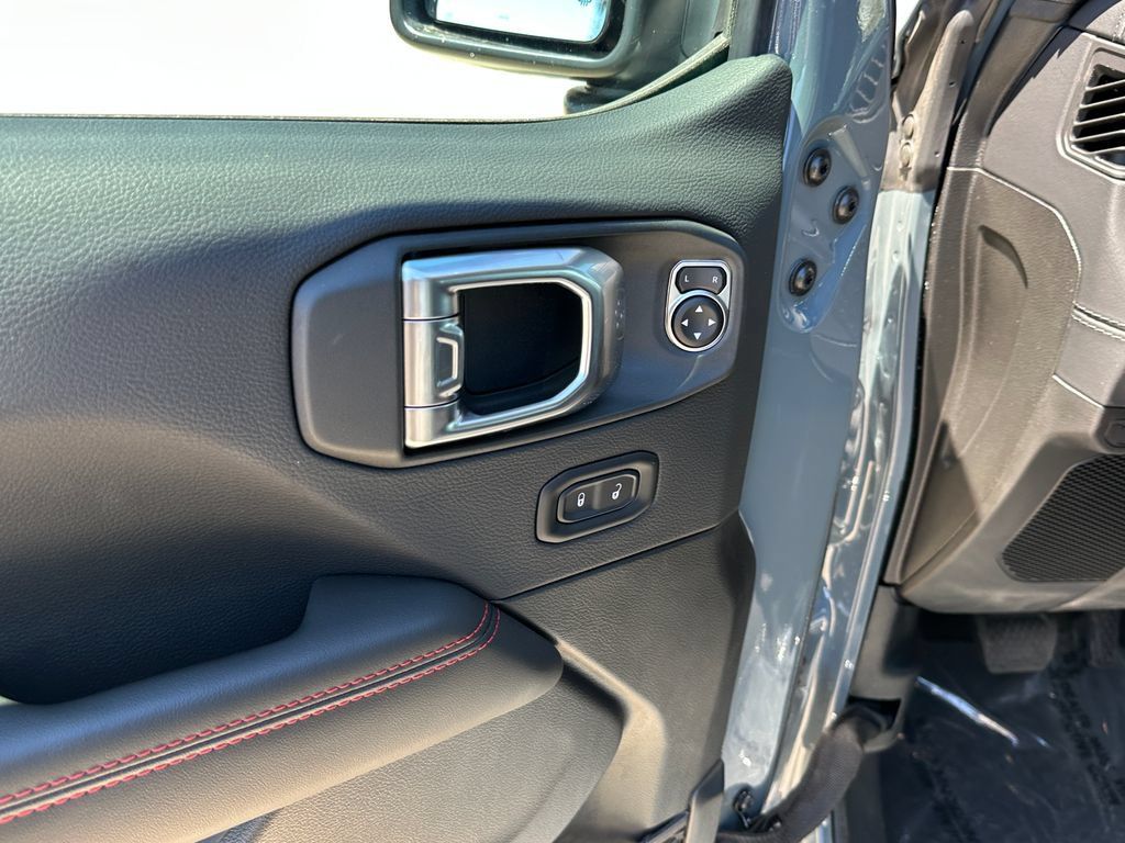 New 2026 Jeep Gladiator Rubicon AWD/4WD image 18