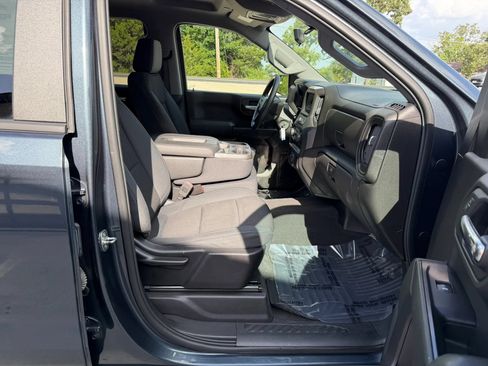 Used 2019 Chevrolet Silverado 1500 Custom Trail Boss w/ Custom Convenience Package AWD/4WD image 46