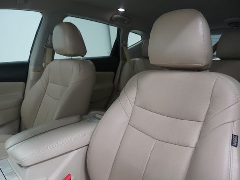 Used 2016 Nissan Murano SV FWD image 11