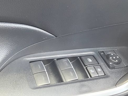 Used 2023 Toyota RAV4 XLE FWD image 10