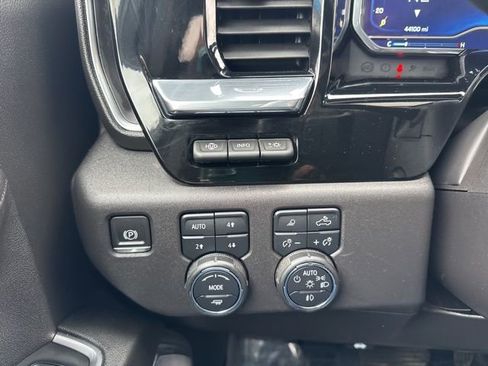 Used 2023 Chevrolet Silverado 1500 High Country w/ High Country Premium Package image 20