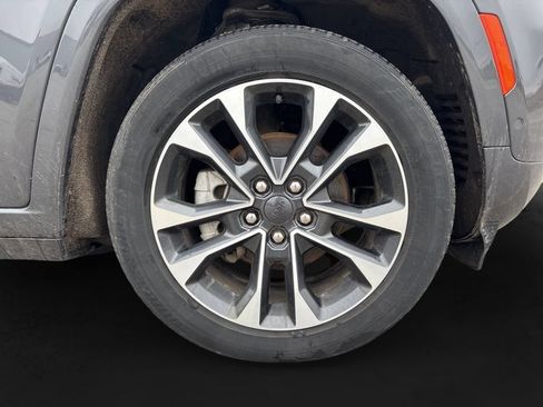 Used 2023 Jeep Grand Cherokee Overland AWD/4WD image 18