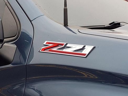 Used 2021 Chevrolet Silverado 1500 LT w/ Z71 Off-Road Package image 24