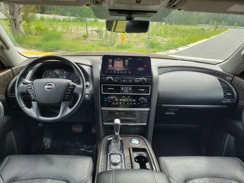Used 2023 Nissan Armada Platinum w/ Captain's Chairs Package RWD image 12
