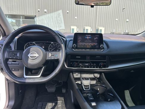 Certified 2023 Nissan Rogue SV w/ SV Premium B Package image 27