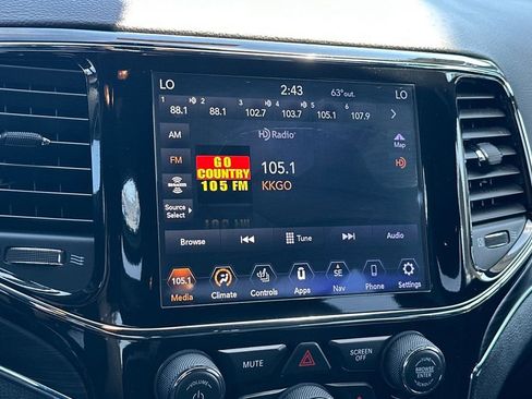 Used 2019 Jeep Grand Cherokee Limited RWD image 21