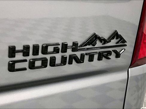 Used 2024 Chevrolet Silverado 1500 High Country w/ LPO, Dark Essentials Package AWD/4WD image 9