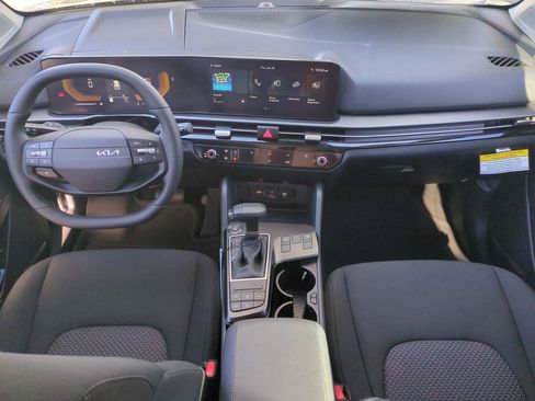 New 2026 Kia Sportage LX w/ LX Convenience Package FWD image 15