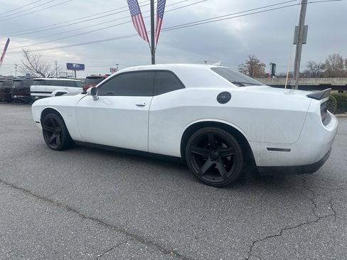 Used 2018 Dodge Challenger R/T Plus image 7