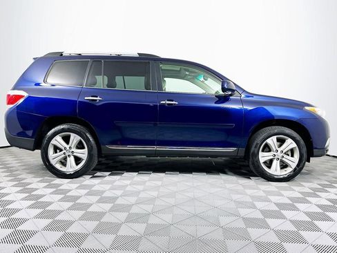 Used 2012 Toyota Highlander Limited w/ Tow Pkg AWD/4WD image 28