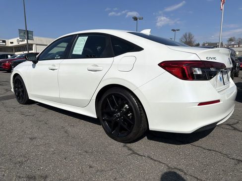 Used 2023 Honda Civic Sport image 5