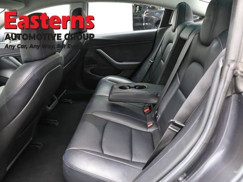 Used 2018 Tesla Model 3 RWD image 16