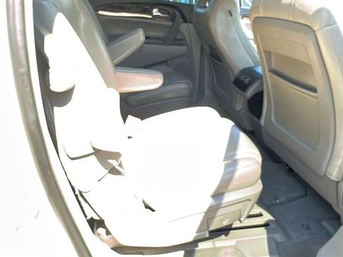 Used 2013 Buick Enclave Leather FWD image 28