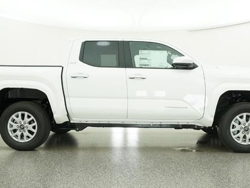 New 2026 Toyota Tacoma SR5 AWD/4WD image 27
