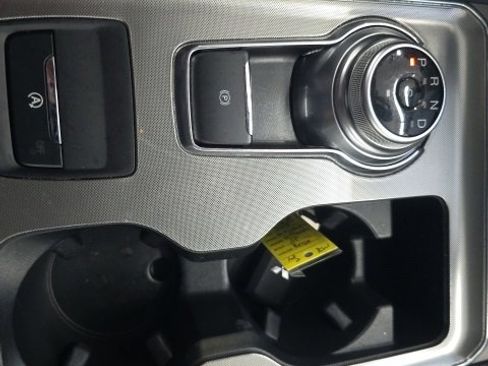 Used 2022 Ford Edge SEL w/ Convenience Package image 18