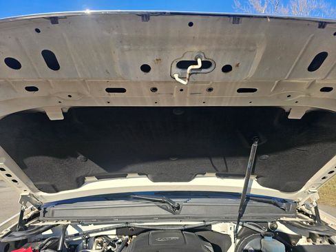 Used 2014 GMC Yukon XL Denali image 30