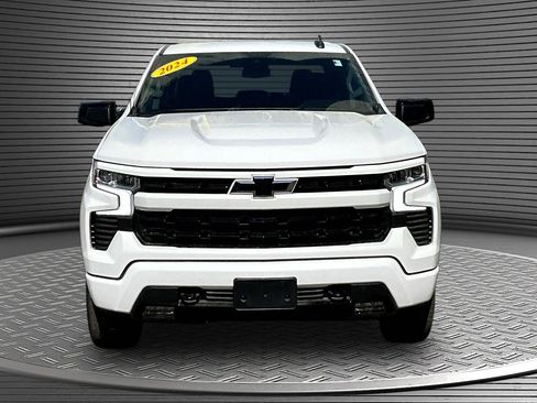 Used 2024 Chevrolet Silverado 1500 RST AWD/4WD image 2